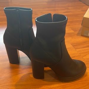 Steve Madden boots